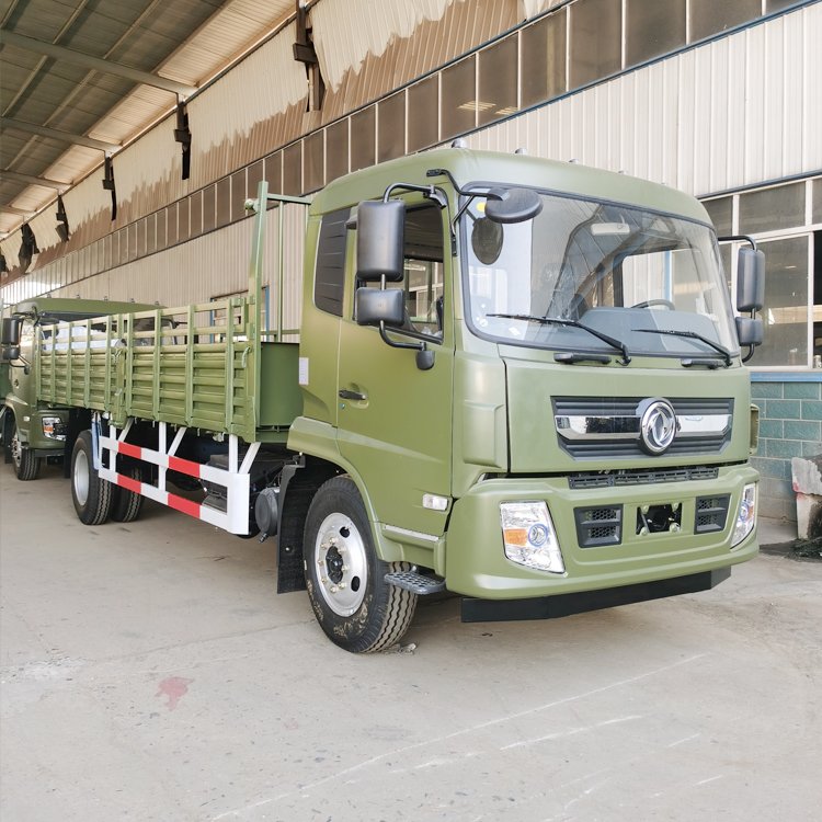 國六東風(fēng)教練車(chē)