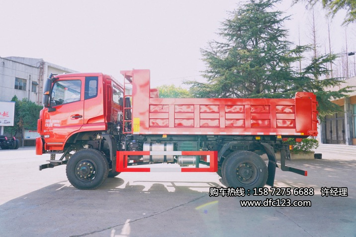 四驅自卸車(chē)