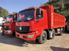 東風(fēng)輕量化小三軸自卸車(chē)，東風(fēng)拓行前四后四自卸車(chē)