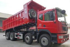 前四后八渣土車(chē)，輕量化四橋渣土車(chē)