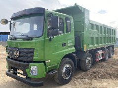 輕量化后八輪翻斗自卸車(chē)