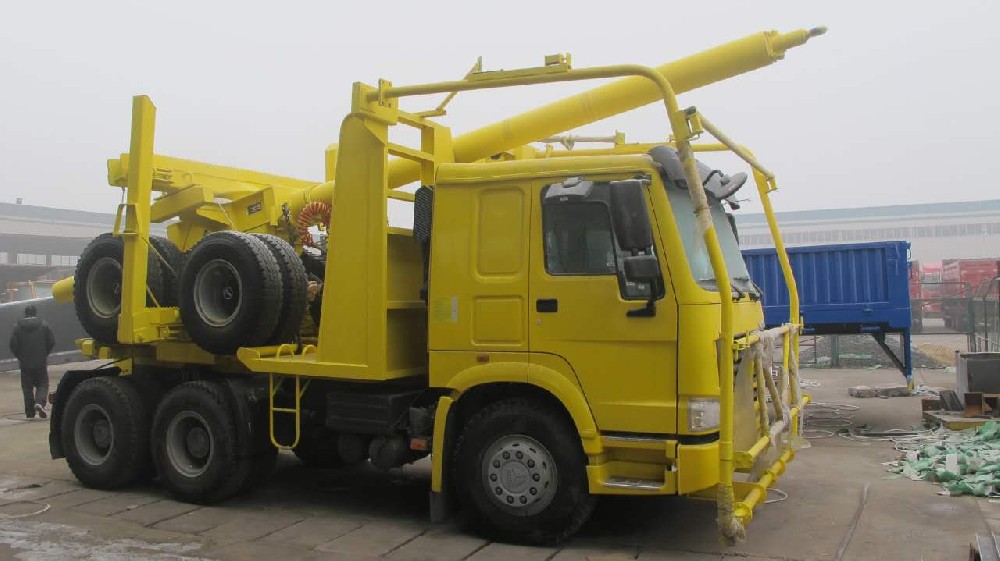 【四驅越野車(chē)】4驅越野原木運輸車(chē)，4X4越野卡車(chē)290馬力