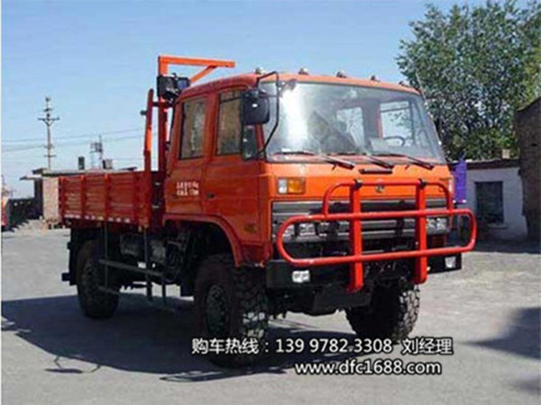 新款平頭東風(fēng)沙漠越野車(chē),康機190馬力EQ2090四驅車(chē)