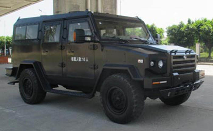 東風(fēng)四驅EQ6600ZTV1型越野客車(chē)