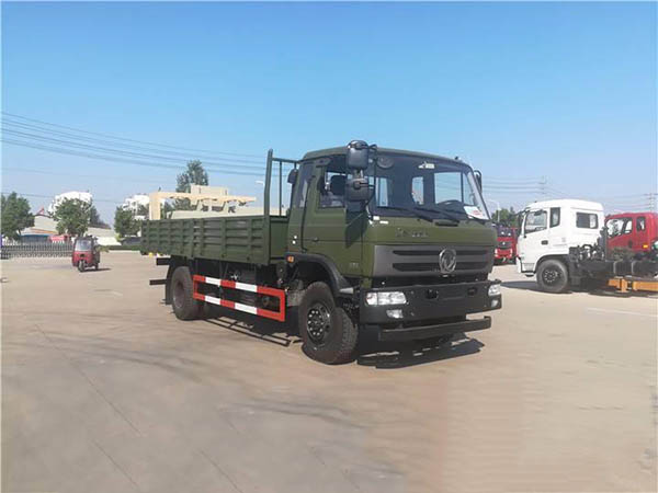 機油對越野貨車(chē)起到什么作用？